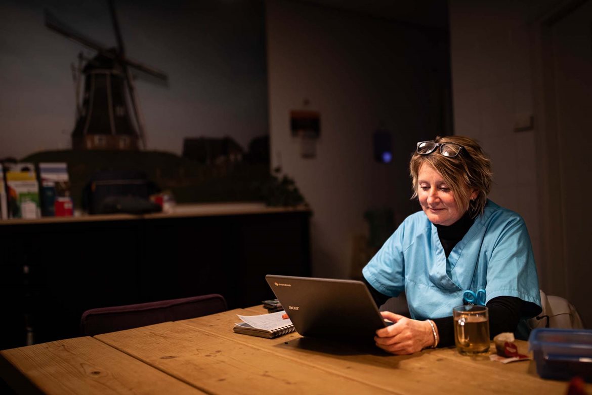 Ilonka werkt in de nachtzorg: "De wereld is dan eigenlijk van jou."